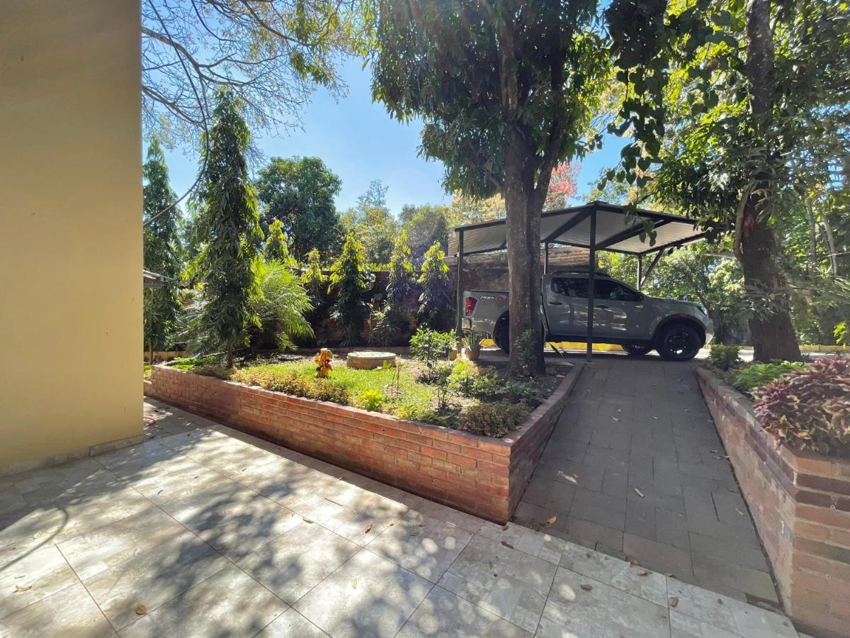 Villa Las Flores San Salvador Exterior photo
